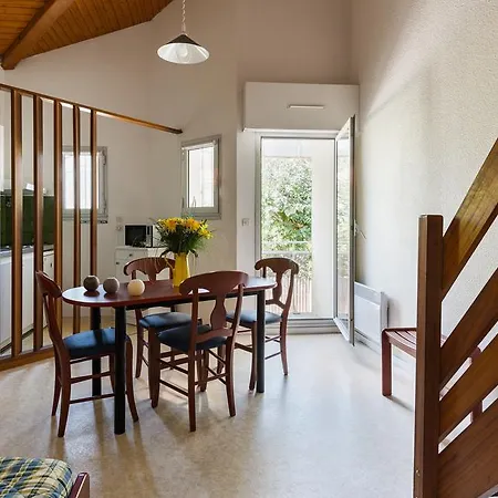 Lagrange Vacances Le Phalène Appart hôtel 2*
